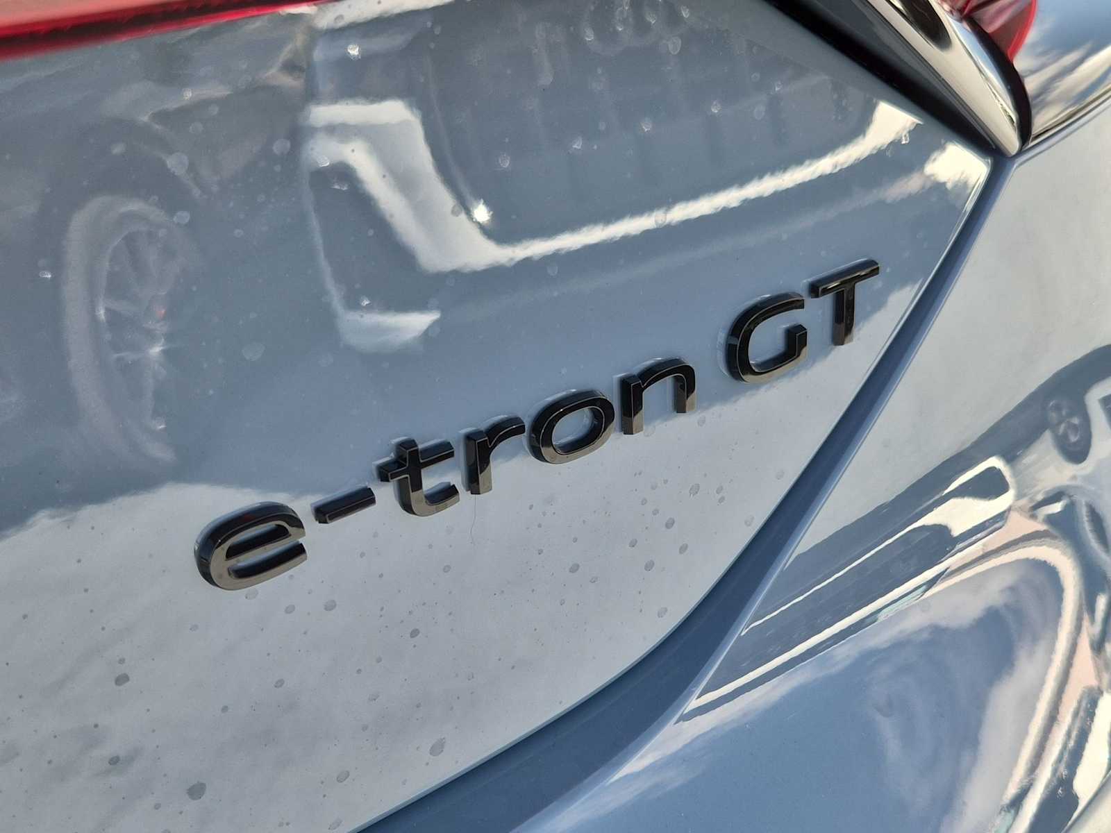 Thumbnail: 2026 Audi e-tron GT - 11