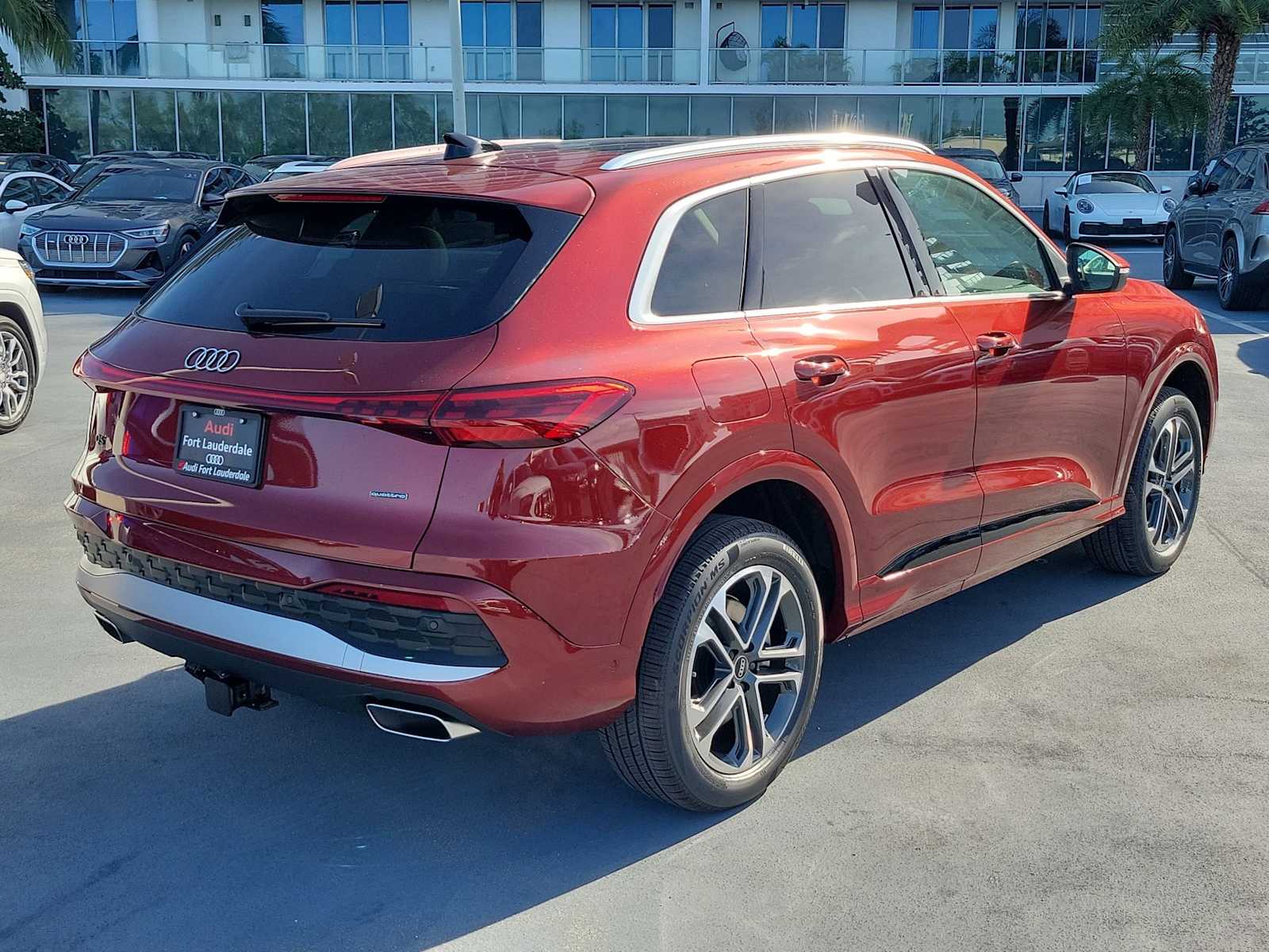 Thumbnail: 2025 Audi Q5 - 6