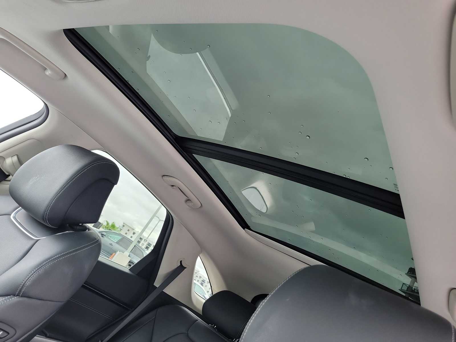 Thumbnail: 2023 Genesis GV70 - 18