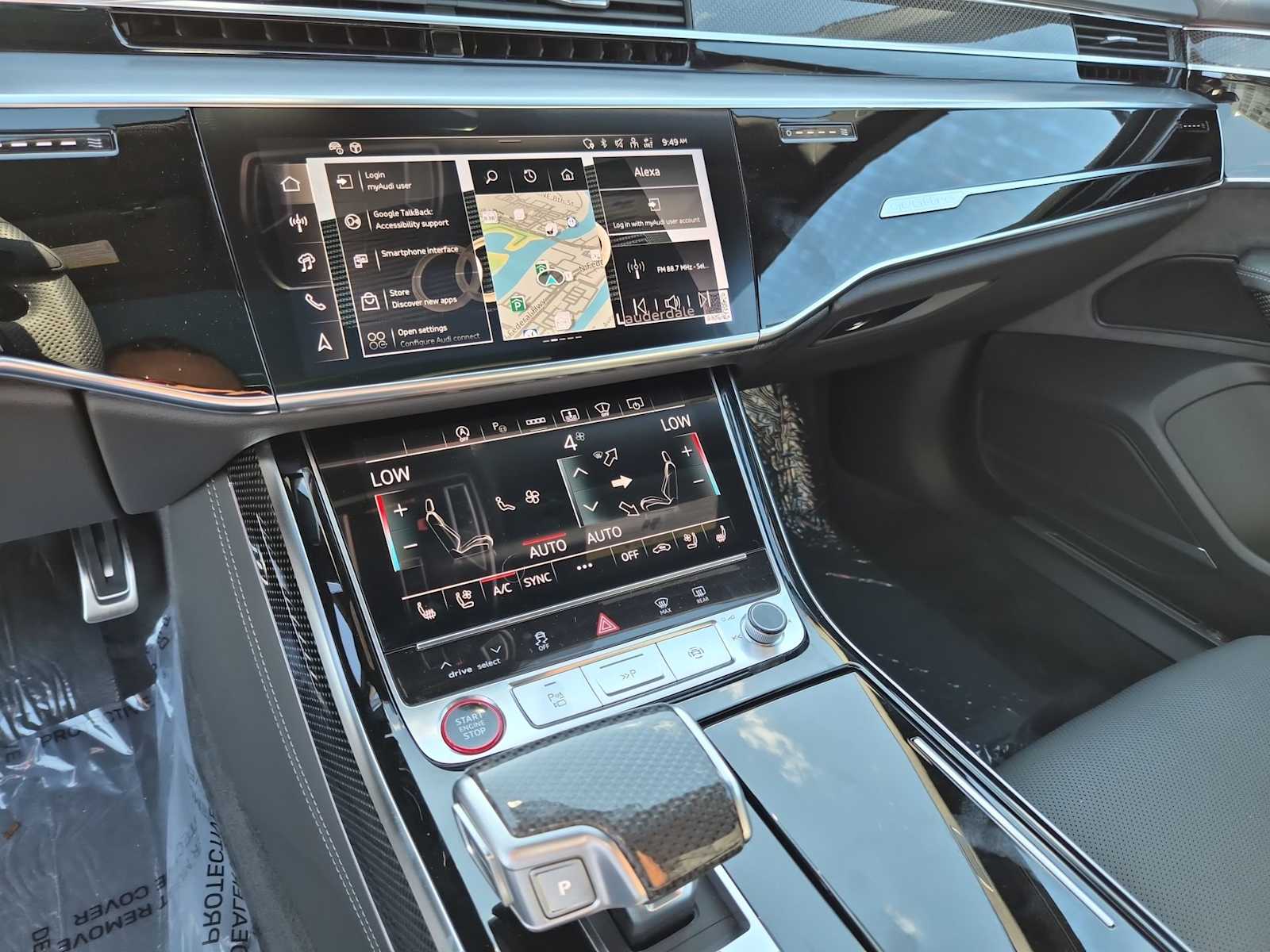 Thumbnail: 2025 Audi S8 - 23