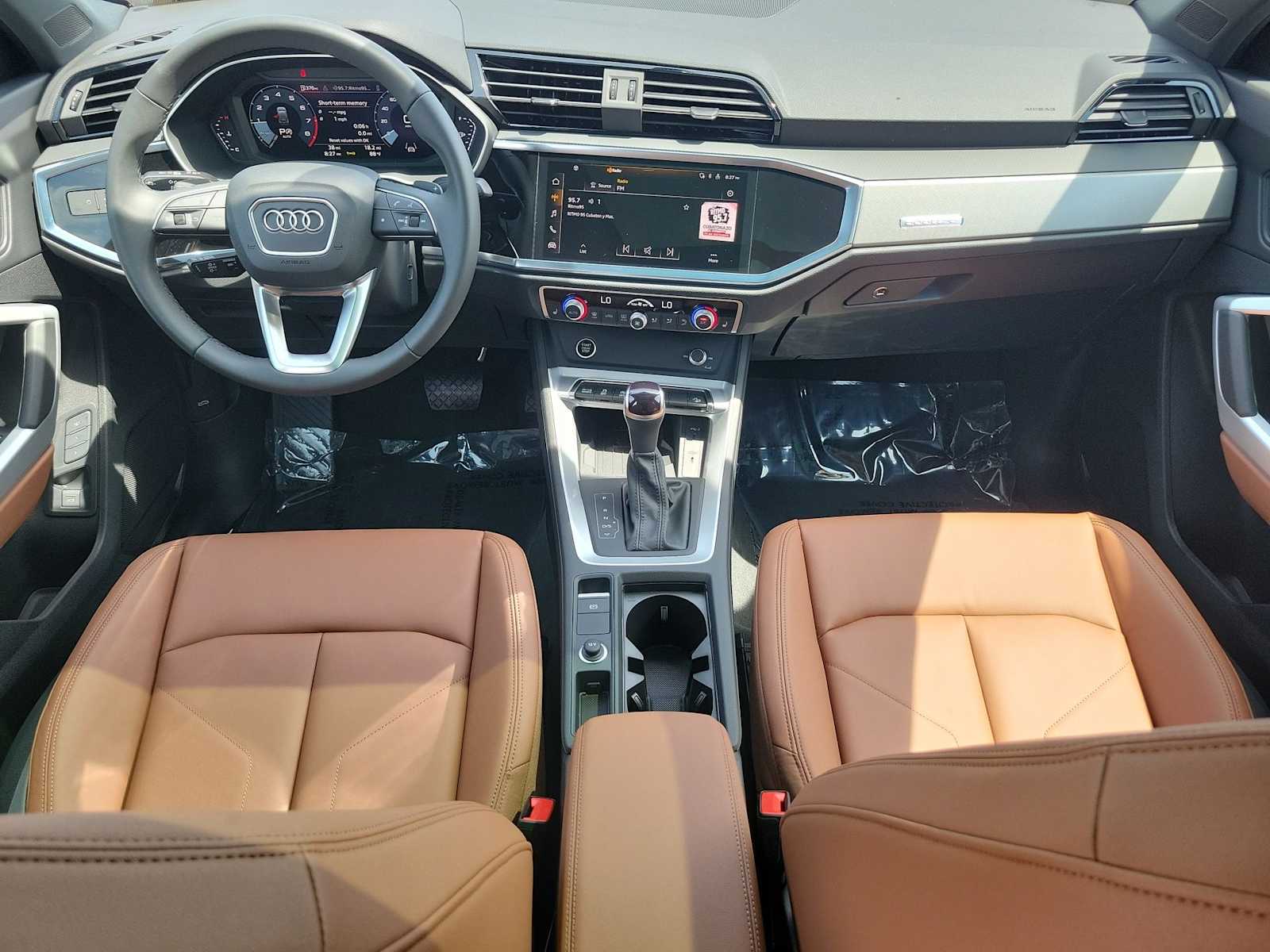 Thumbnail: 2025 Audi Q3 - 14