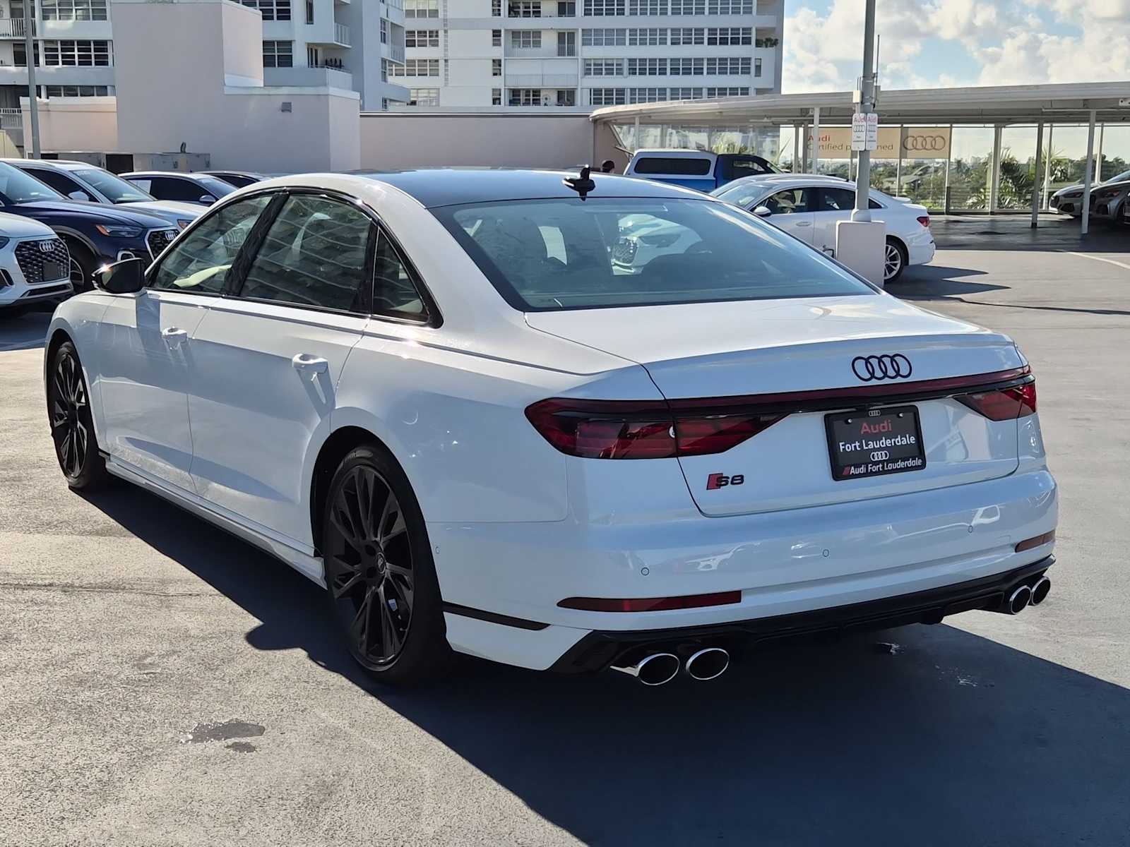 Thumbnail: 2025 Audi S8 - 4