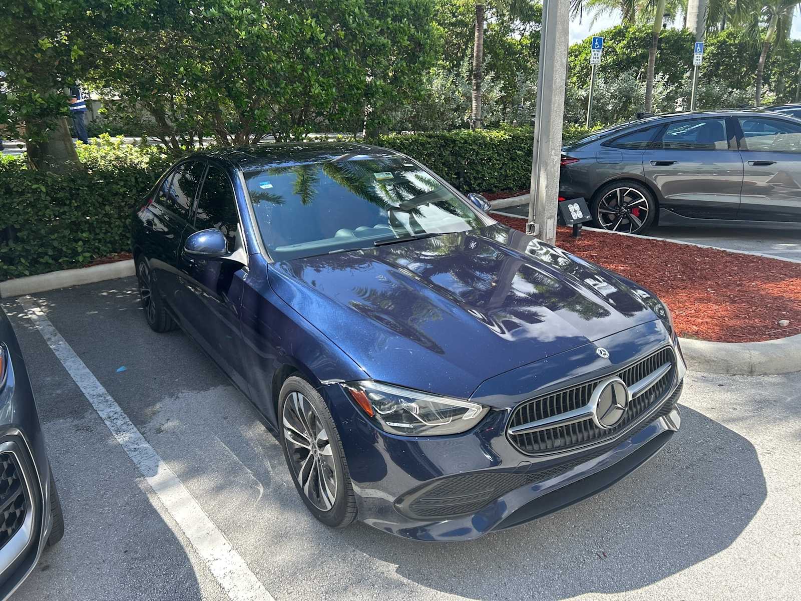 Thumbnail: 2022 Mercedes-Benz C-Class - 2