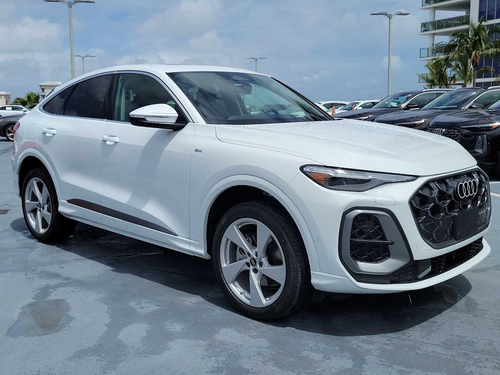 Thumbnail: 2026 Audi Q5 - 8