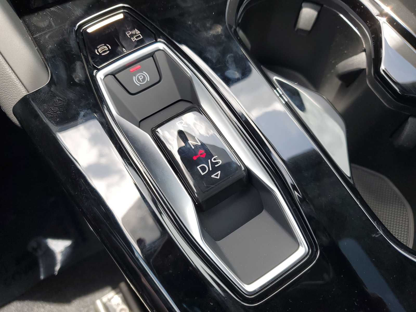 Thumbnail: 2025 Audi Q5 - 22