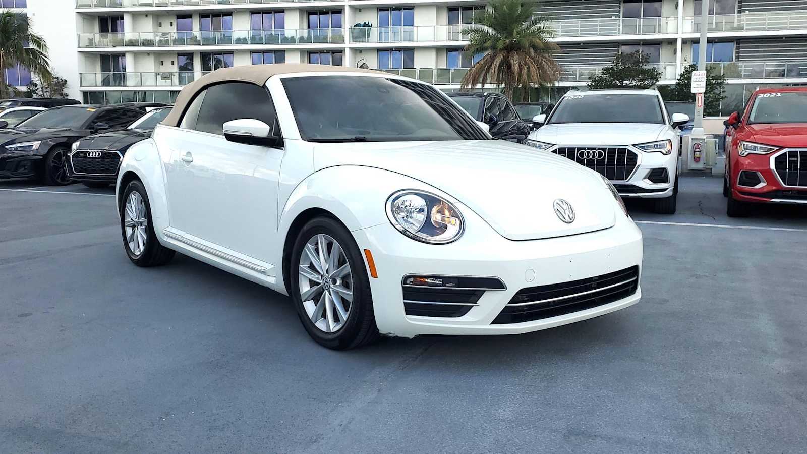 Thumbnail: 2018 Volkswagen Beetle - 8