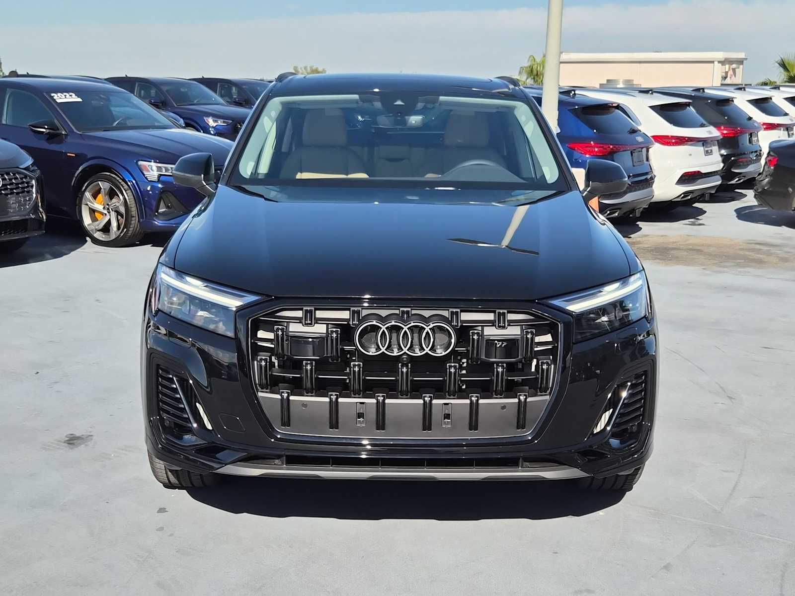 Thumbnail: 2026 Audi Q7 - 9
