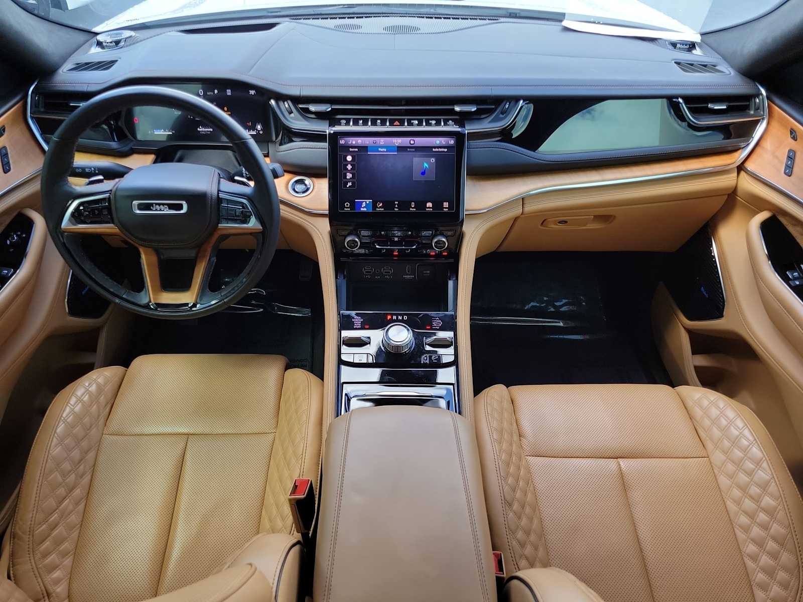 Thumbnail: 2024 Jeep Grand Cherokee - 14