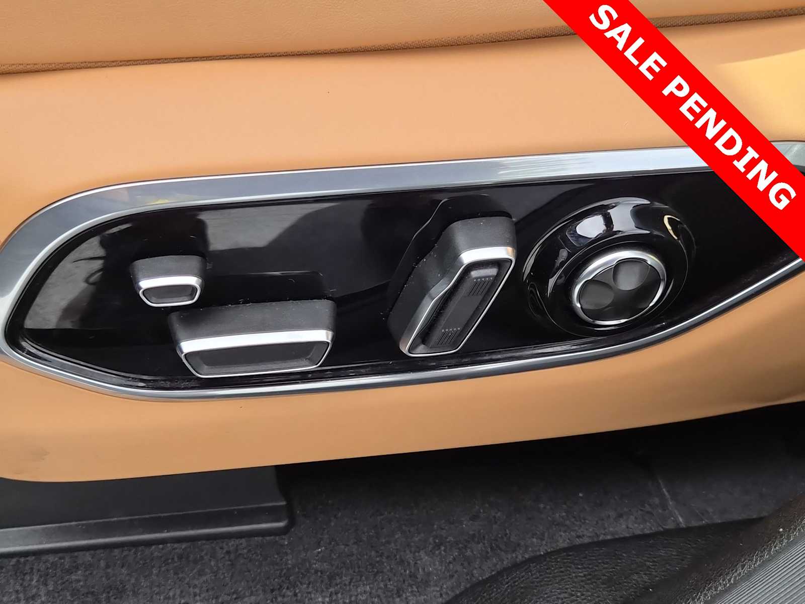 Thumbnail: 2022 Jeep Grand Cherokee - 16