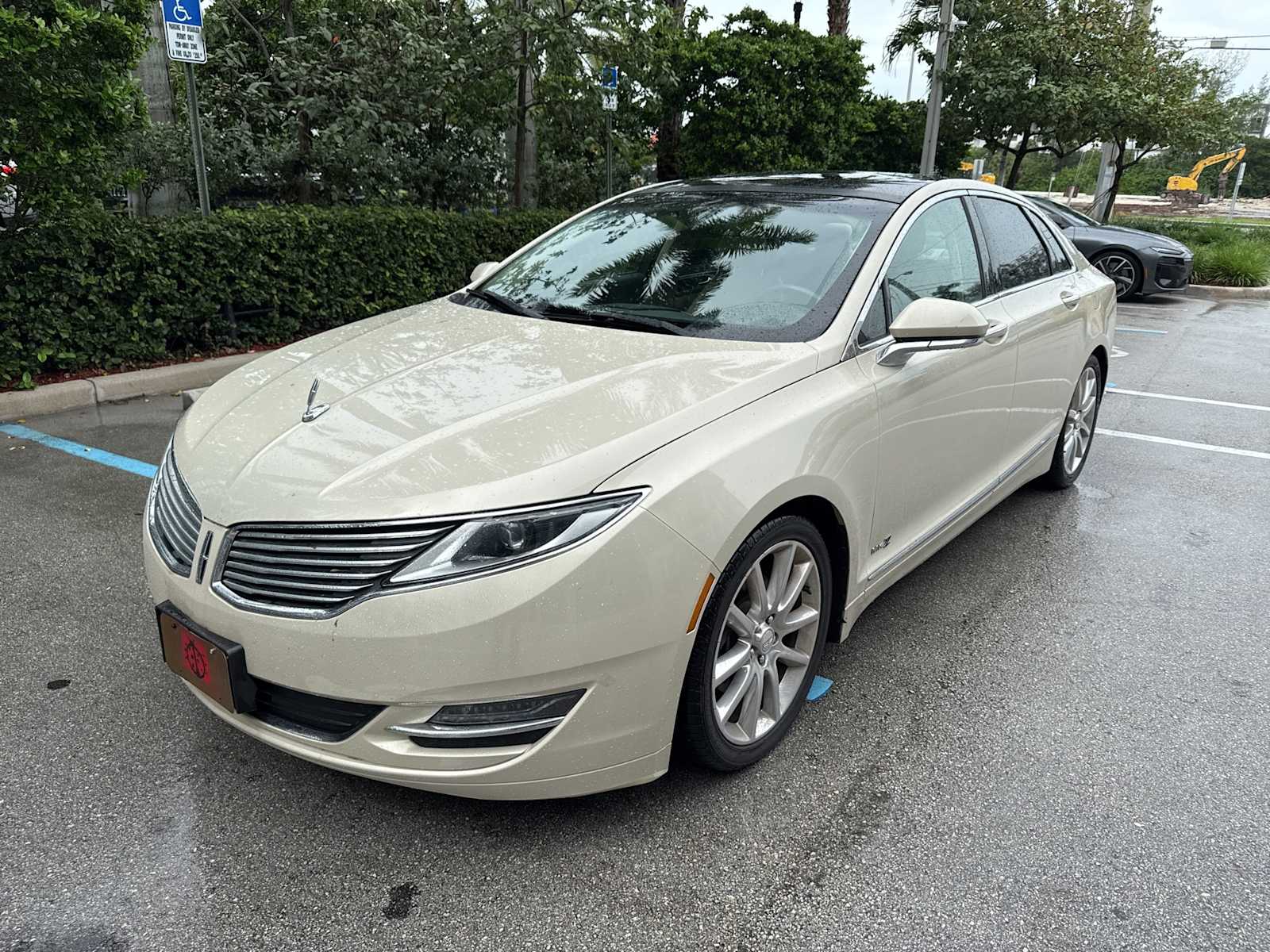 Thumbnail: 2016 Lincoln MKZ - 1