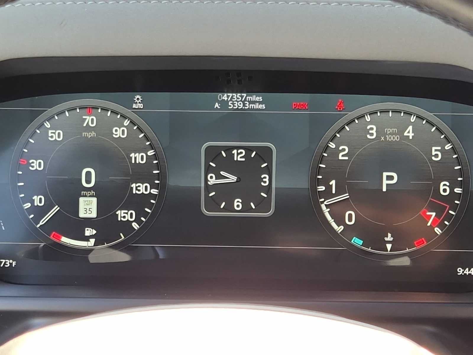 Thumbnail: 2022 Land Rover Defender - 24