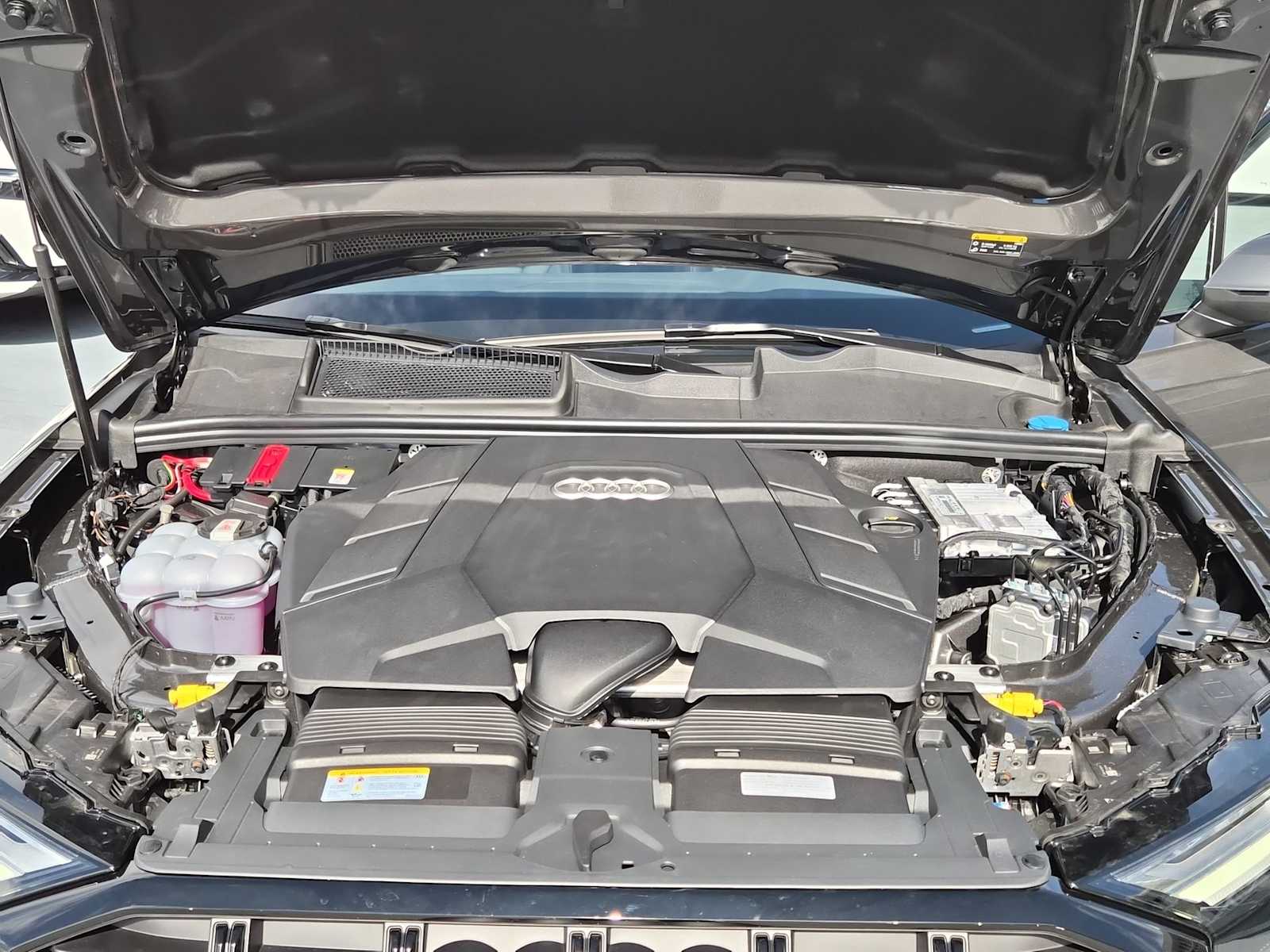 Thumbnail: 2026 Audi Q7 - 13