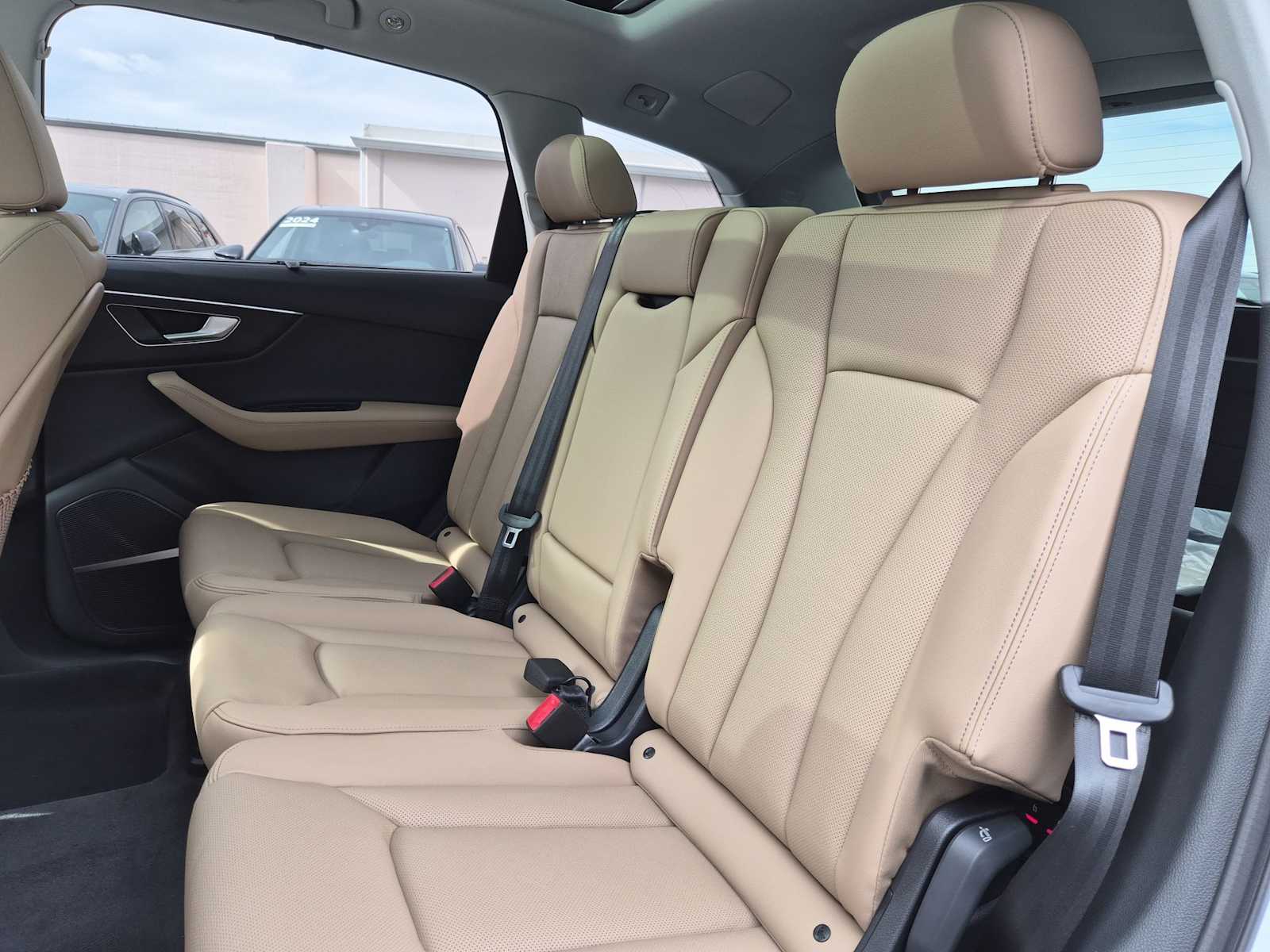 Thumbnail: 2026 Audi Q7 - 19