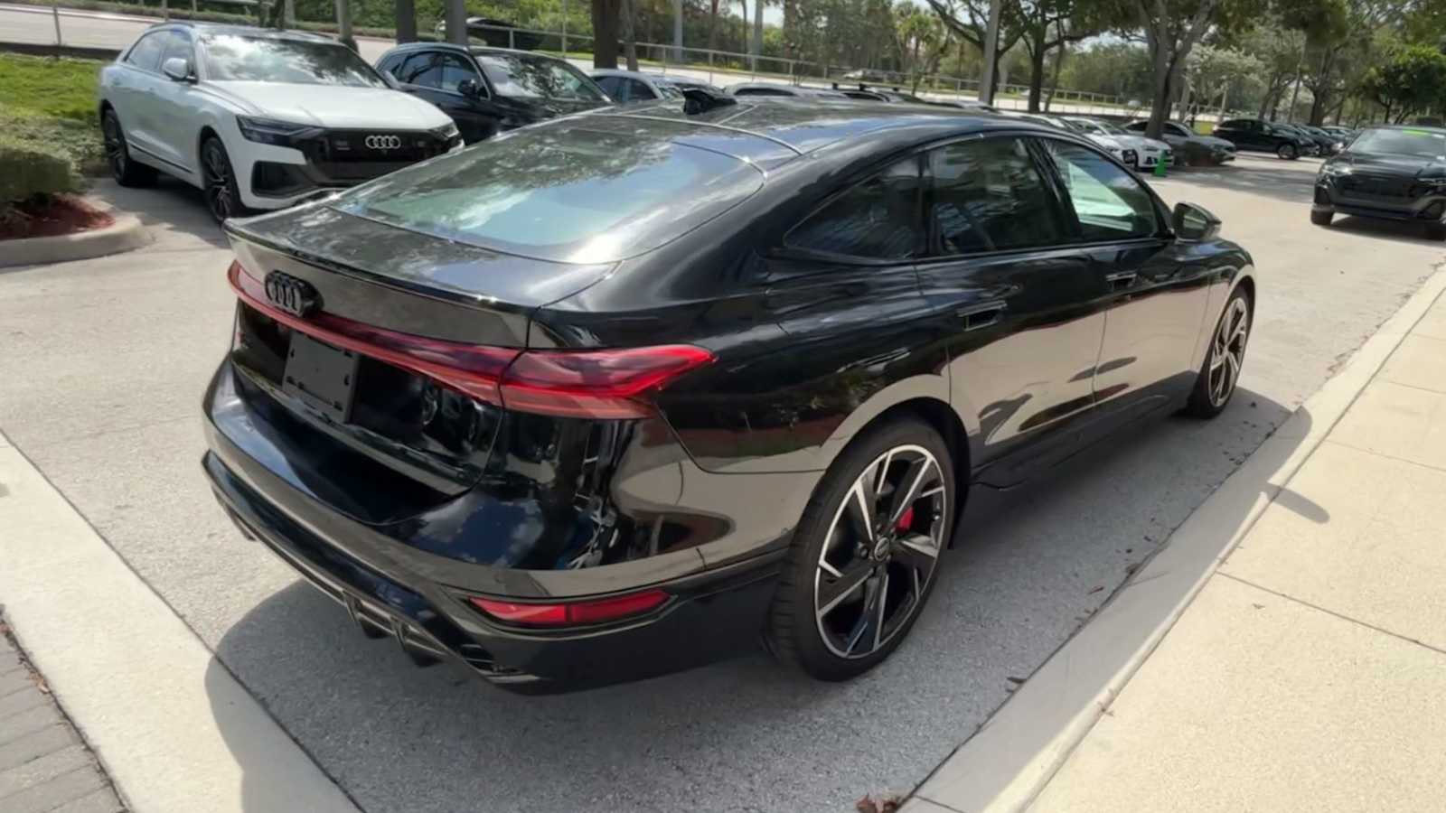 Thumbnail: 2025 Audi e-tron S - 8