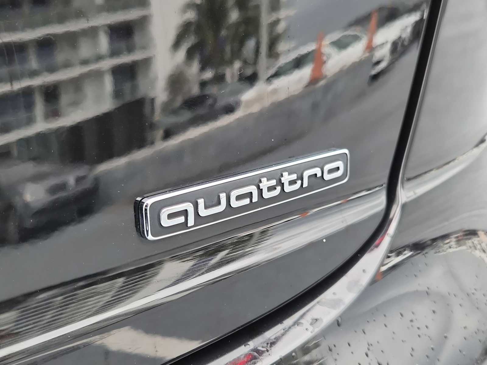 Thumbnail: 2023 Audi Q8 - 11