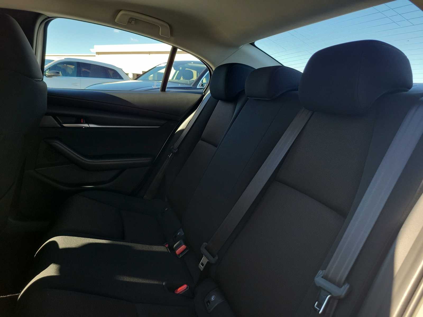 Thumbnail: 2021 Mazda Mazda3 - 18