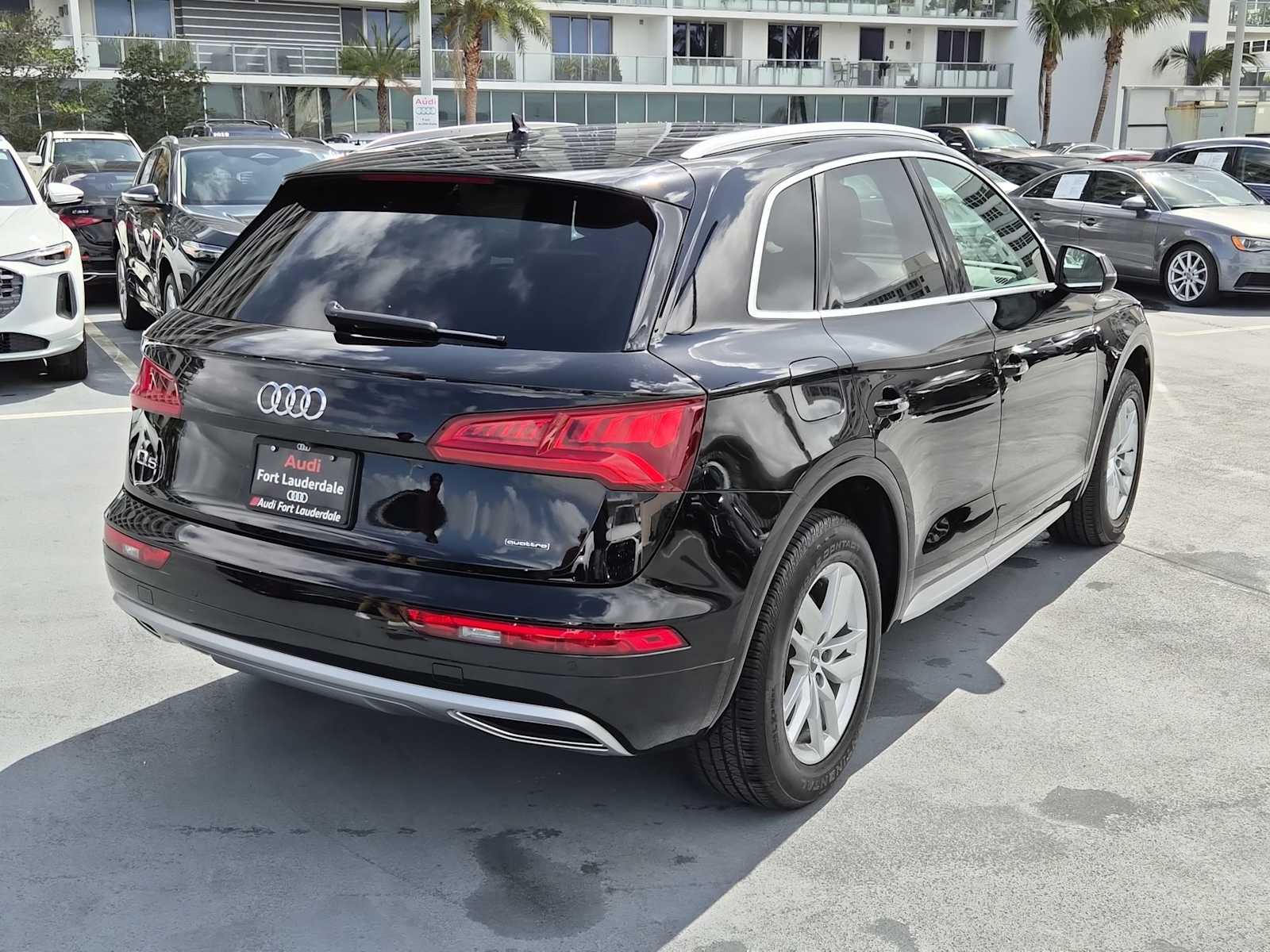Thumbnail: 2020 Audi Q5 - 6