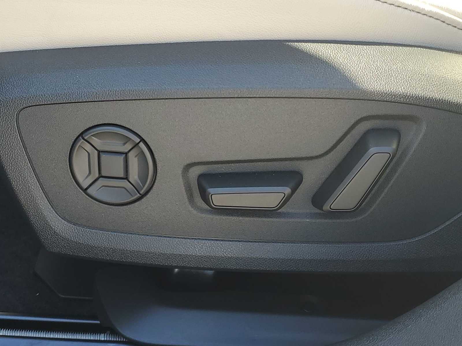 Thumbnail: 2025 Audi A5 - 16