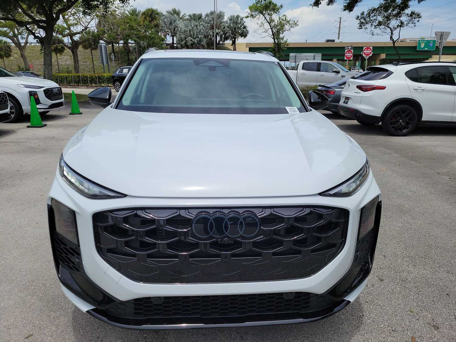 Thumbnail: 2026 Audi Q3 - 14
