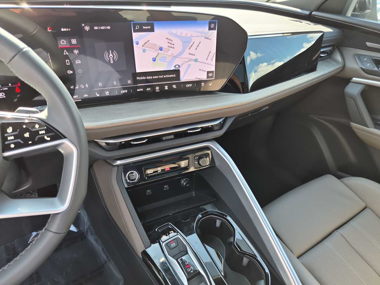 Thumbnail: 2025 Audi Q5 - 23