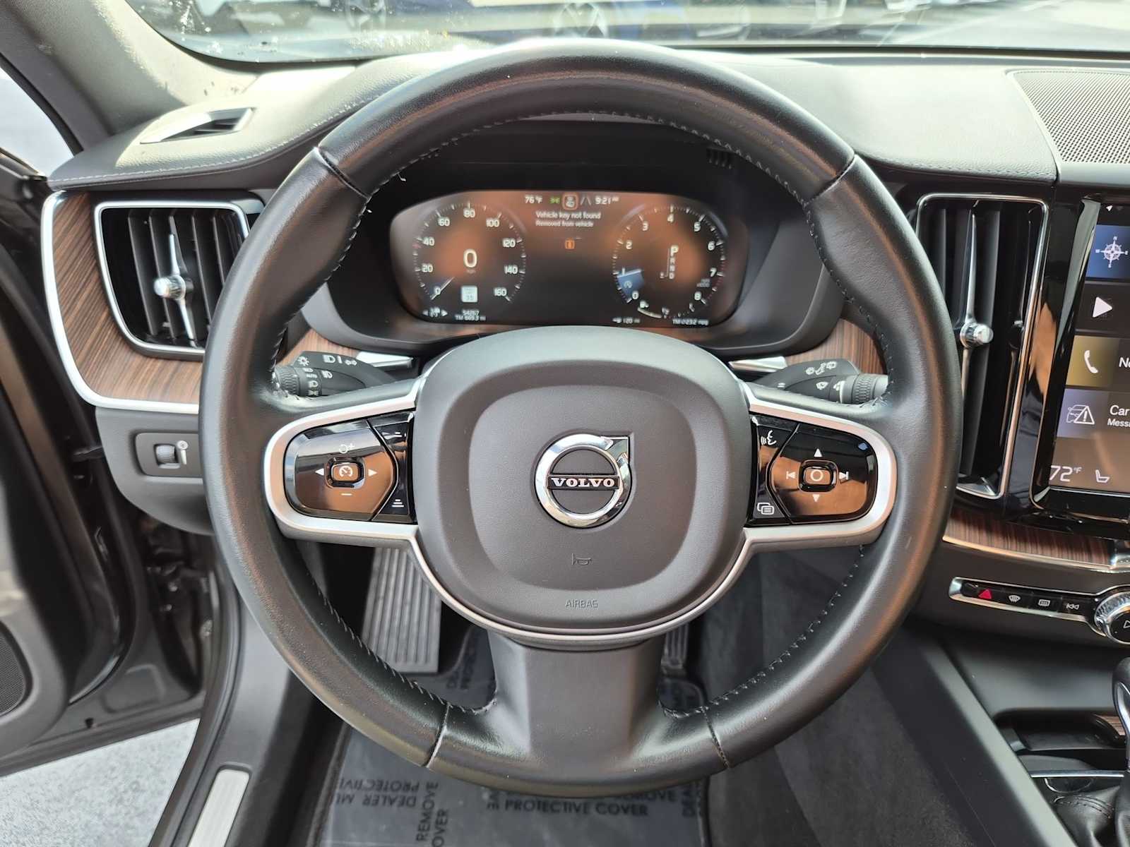Thumbnail: 2021 Volvo XC60 - 20
