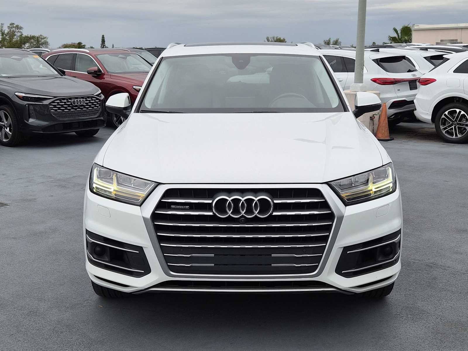 Thumbnail: 2019 Audi Q7 - 9