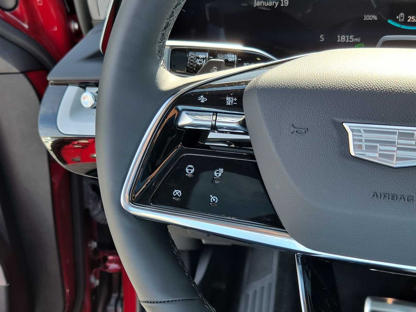 Thumbnail: 2025 Cadillac Optiq - 21