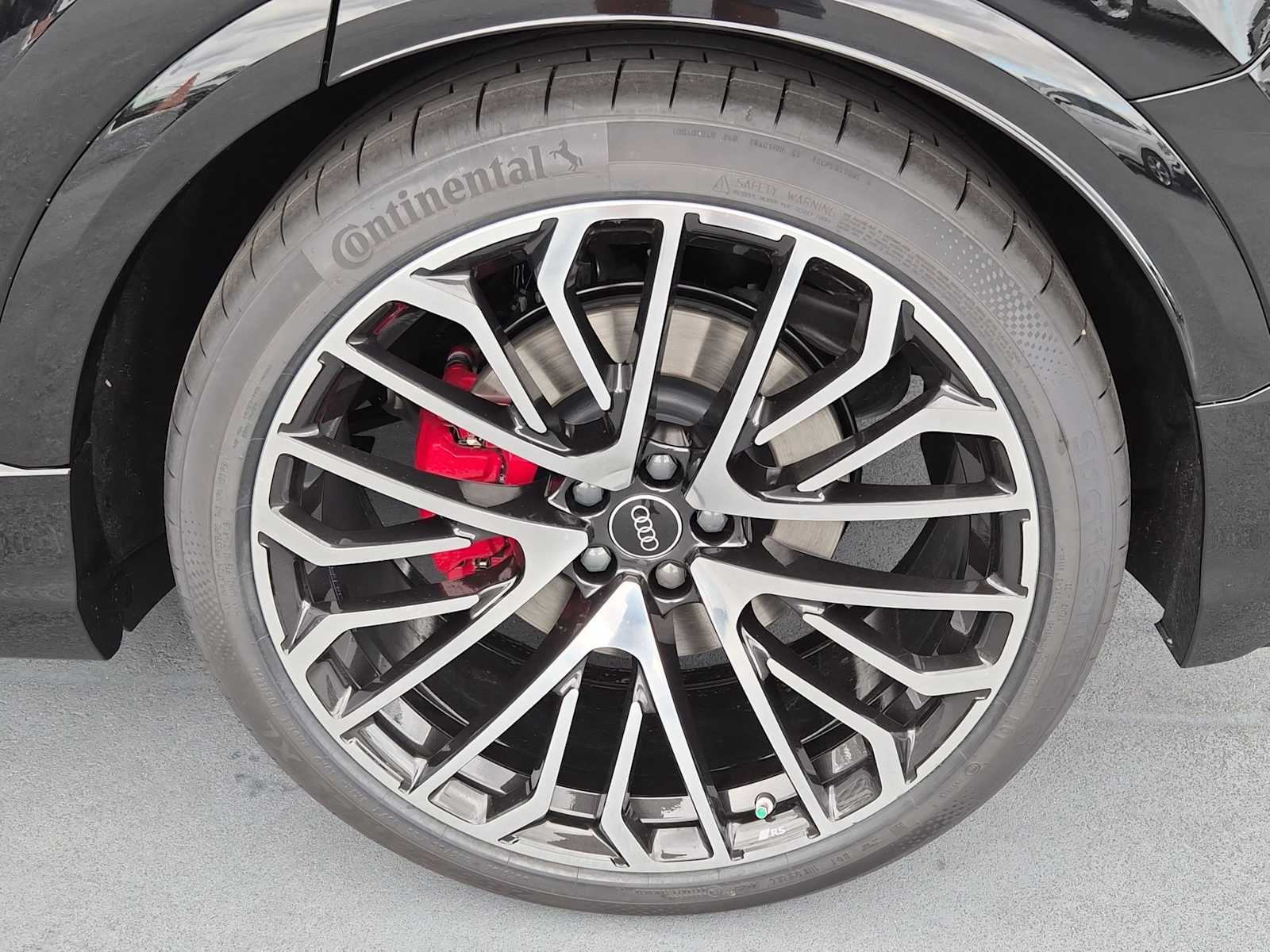 Thumbnail: 2026 Audi SQ8 - 12