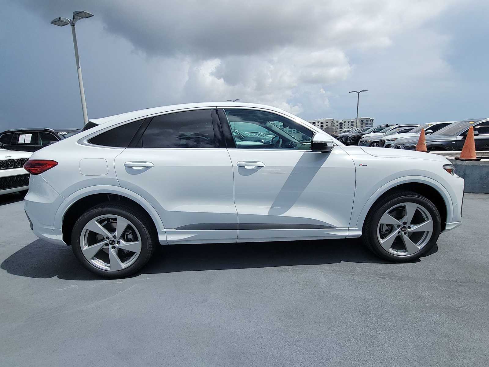 Thumbnail: 2026 Audi Q5 - 13