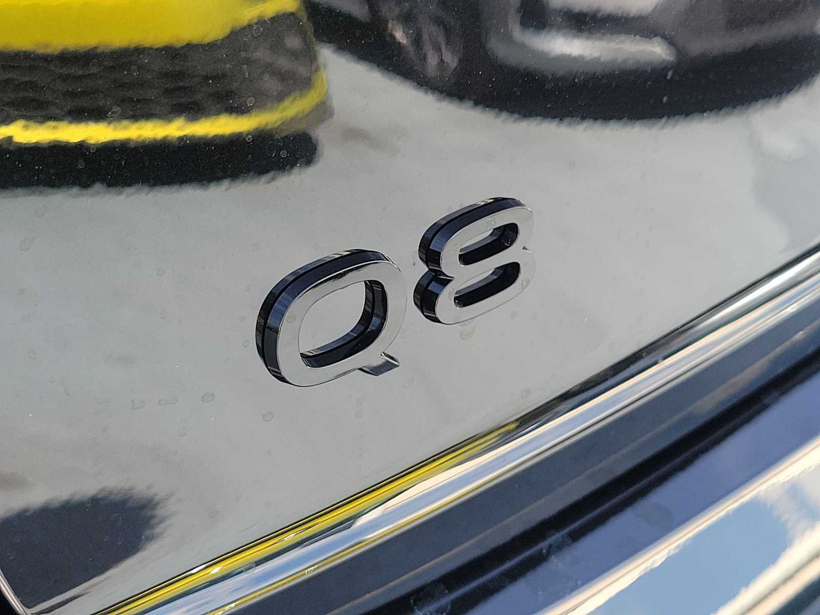 Thumbnail: 2026 Audi Q8 - 11