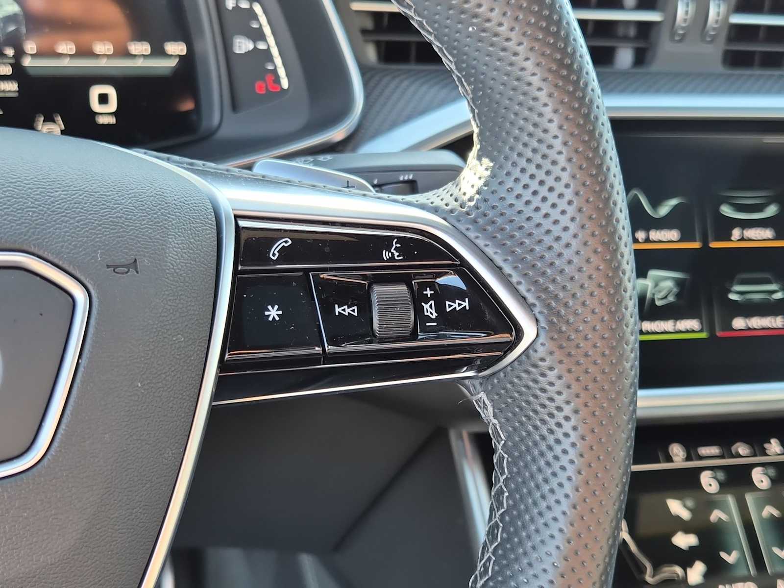 Thumbnail: 2022 Audi S7 - 22