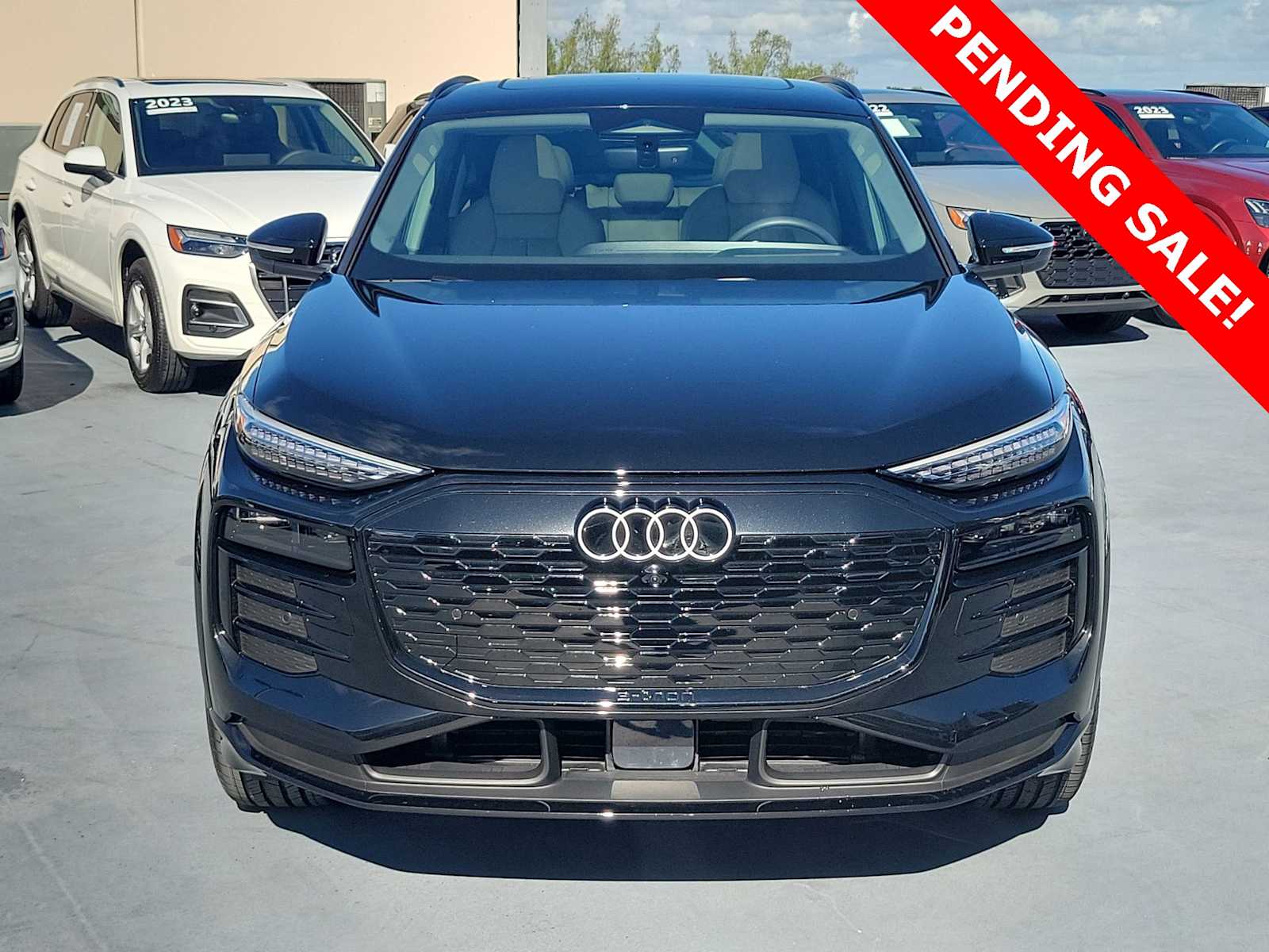 Thumbnail: 2025 Audi Q6 e-tron - 9