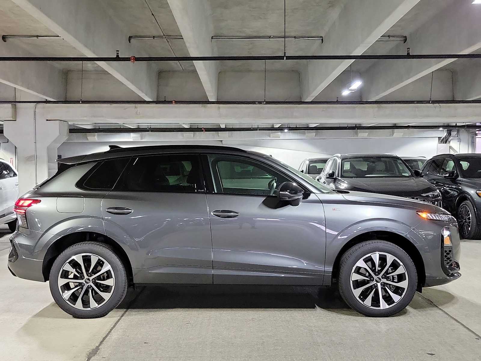 Thumbnail: 2026 Audi Q3 - 7