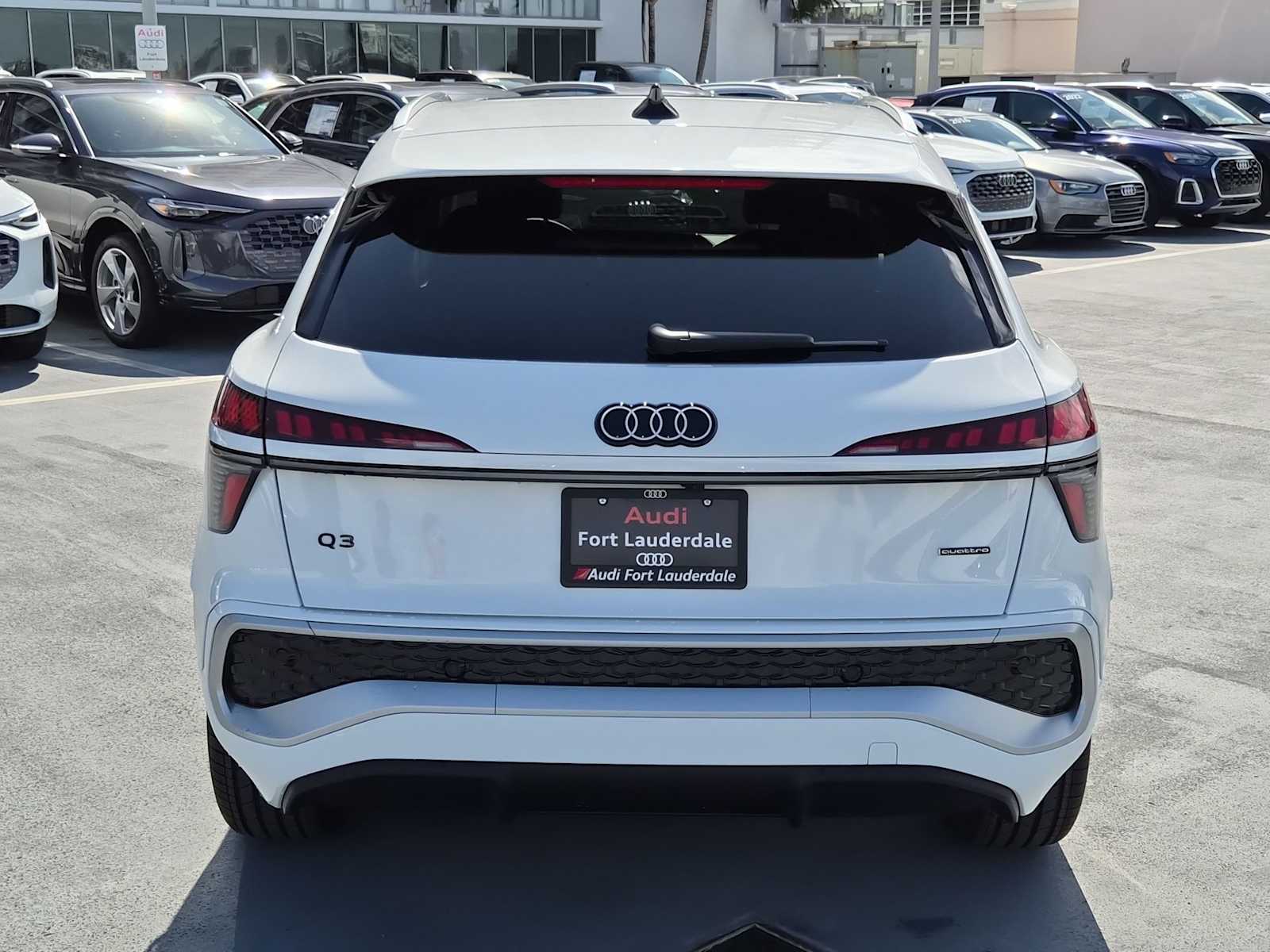 Thumbnail: 2026 Audi Q3 - 5