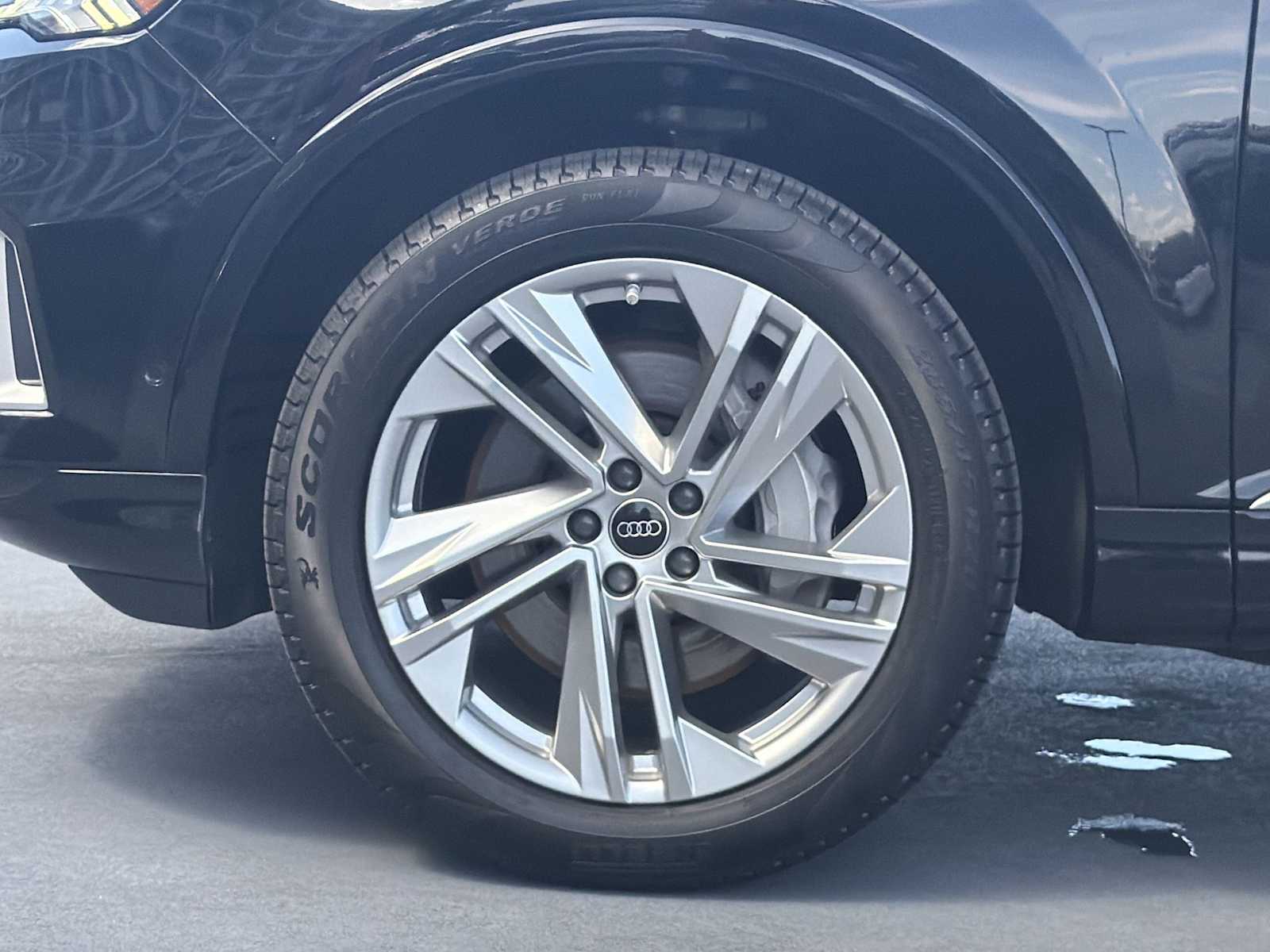 Thumbnail: 2023 Audi Q7 - 12