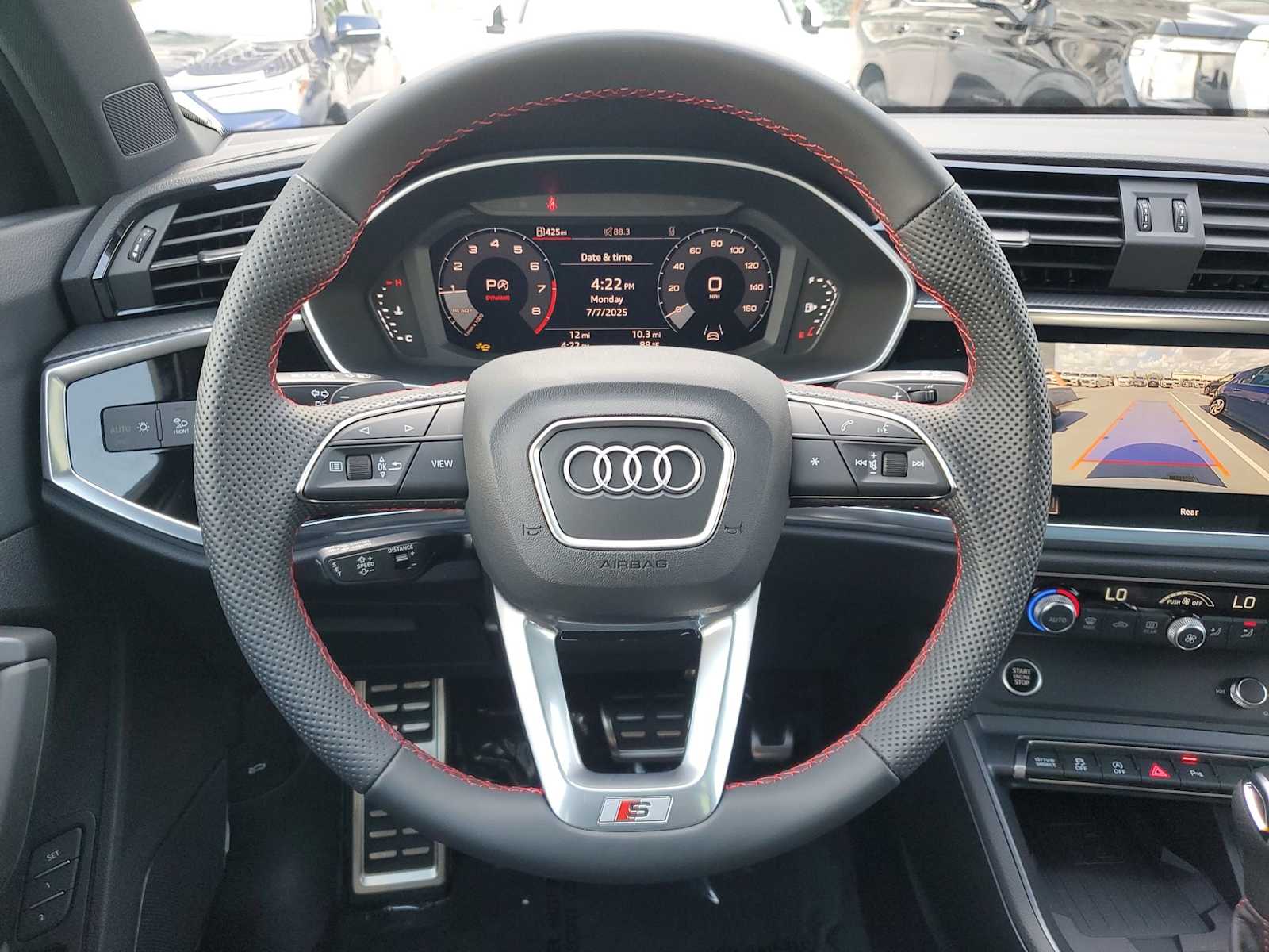 Thumbnail: 2025 Audi Q3 - 16