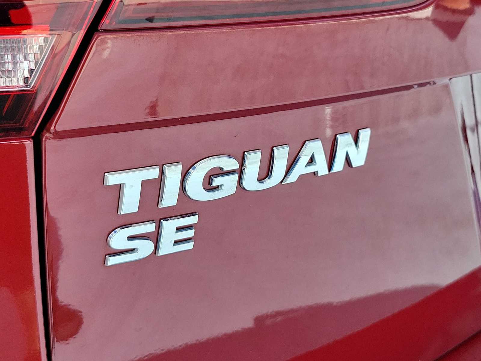 Thumbnail: 2021 Volkswagen Tiguan - 10