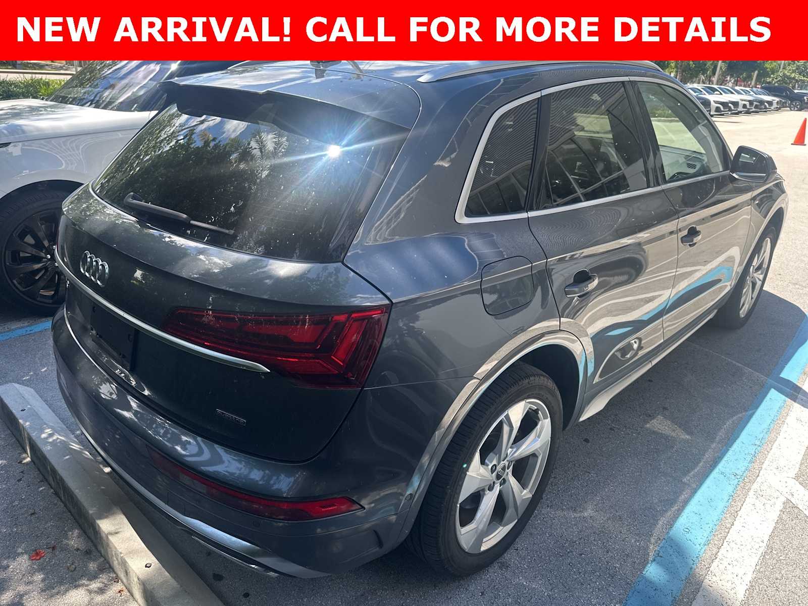 Thumbnail: 2022 Audi Q5 - 3
