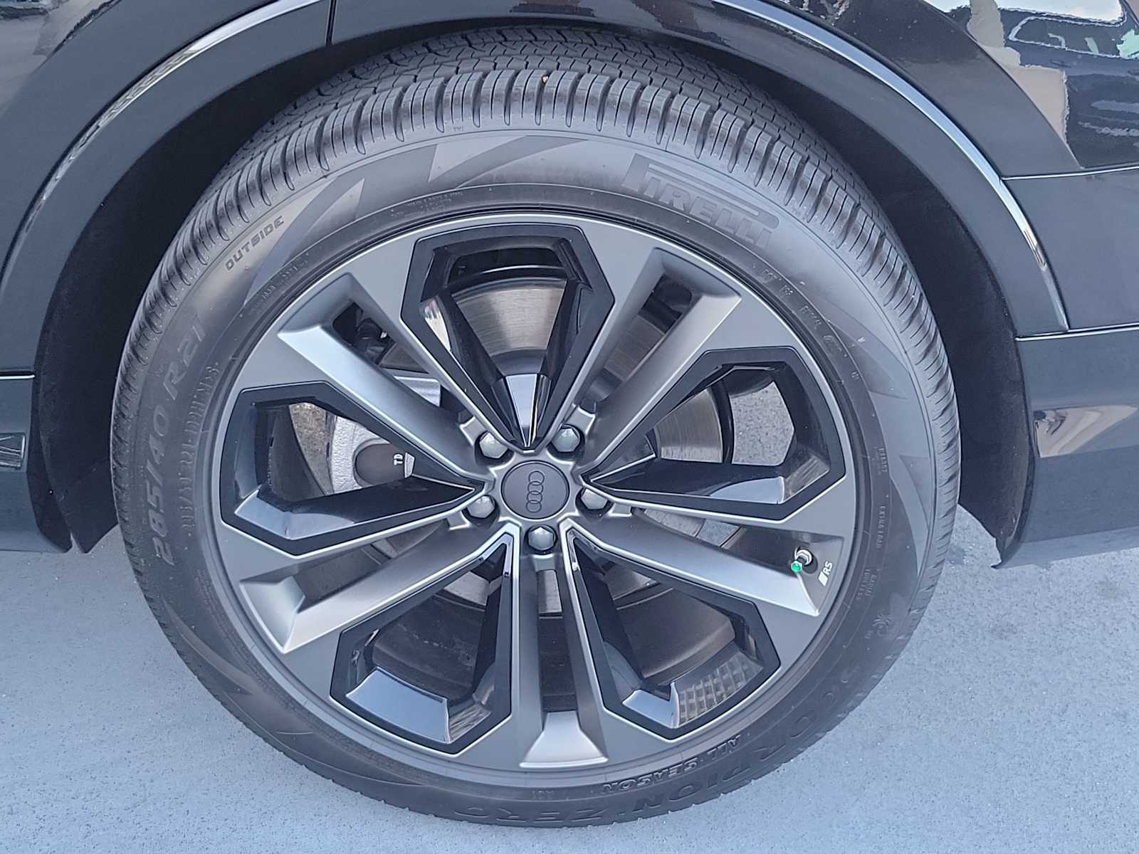 Thumbnail: 2026 Audi Q7 - 12