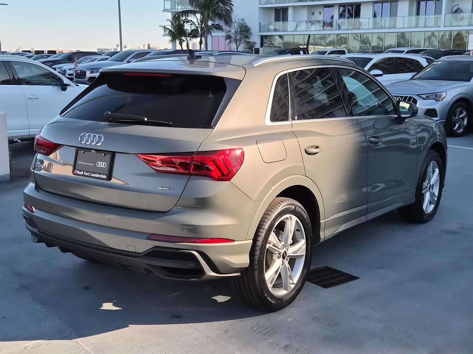 Thumbnail: 2023 Audi Q3 - 6