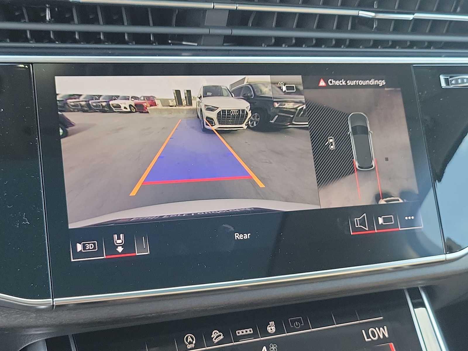 Thumbnail: 2026 Audi Q7 - 24