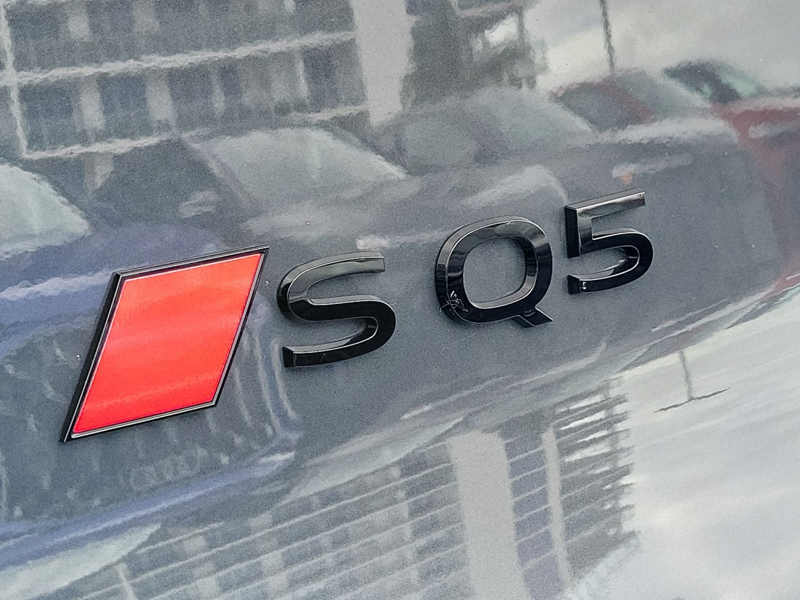 Thumbnail: 2026 Audi SQ5 - 11