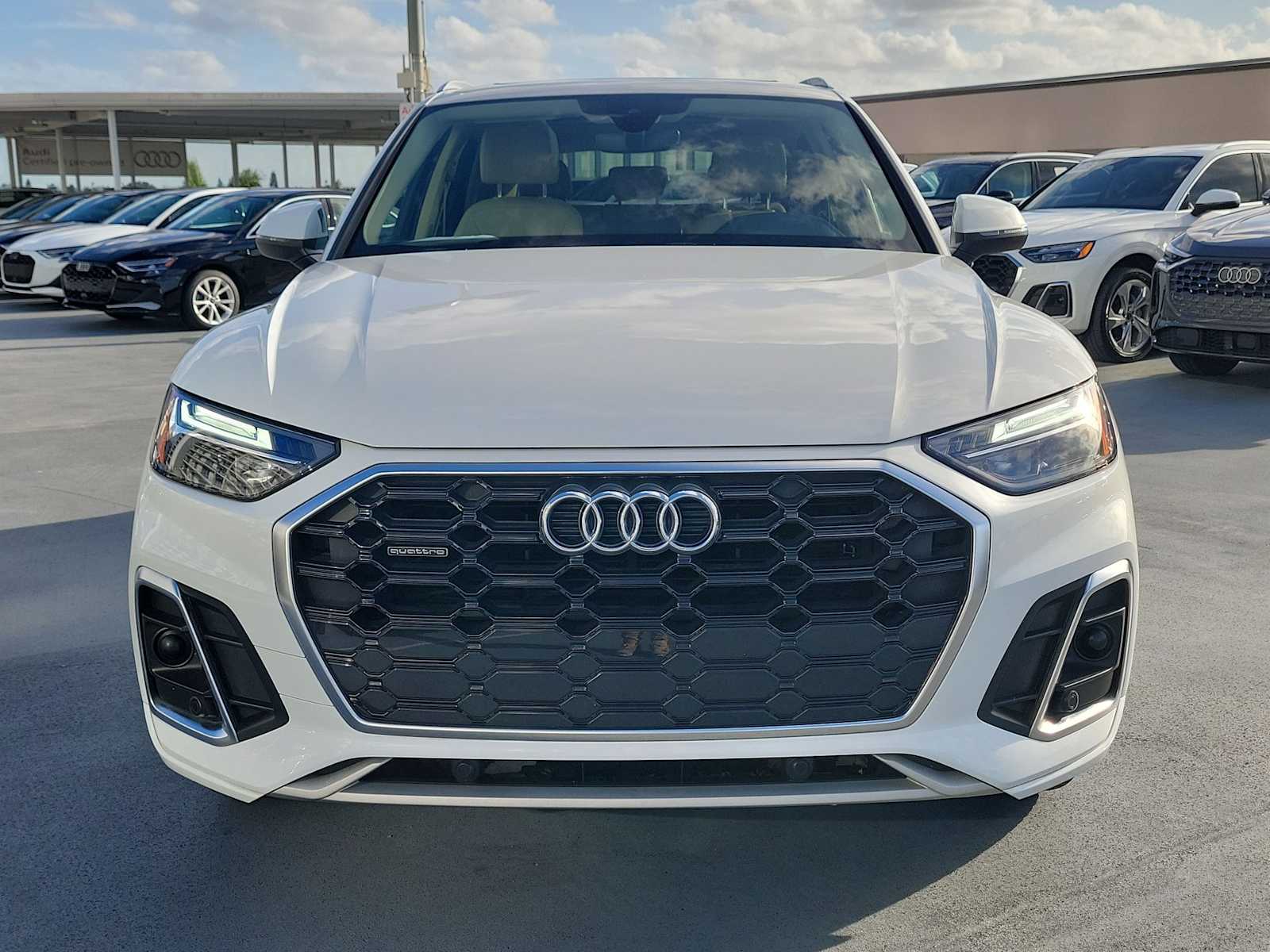 Thumbnail: 2023 Audi Q5 - 9