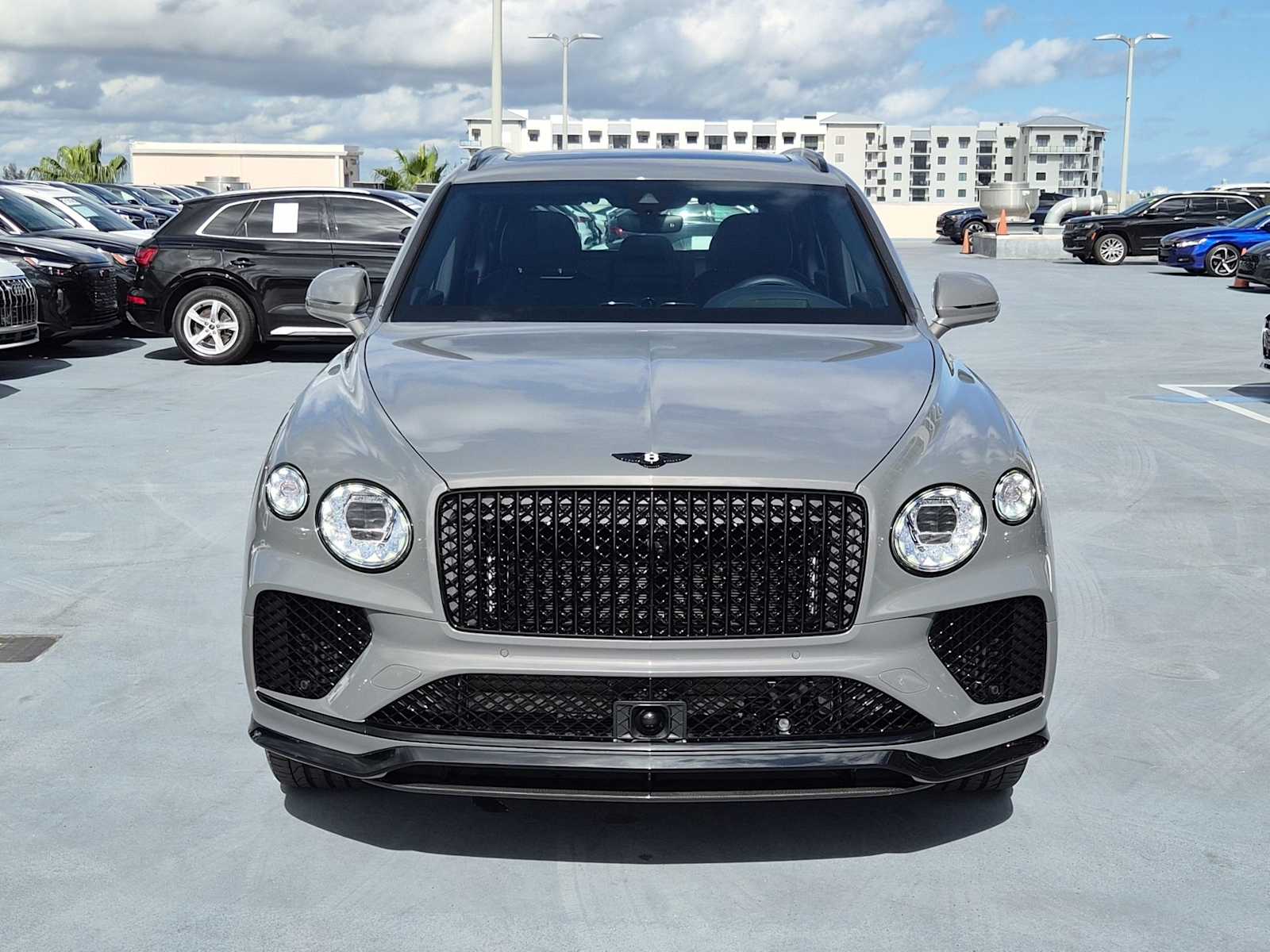 Thumbnail: 2025 Bentley Bentayga - 9