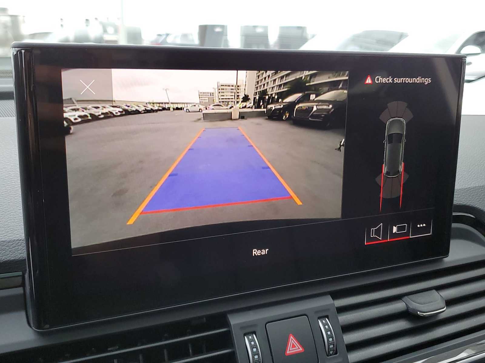 Thumbnail: 2023 Audi Q5 - 24