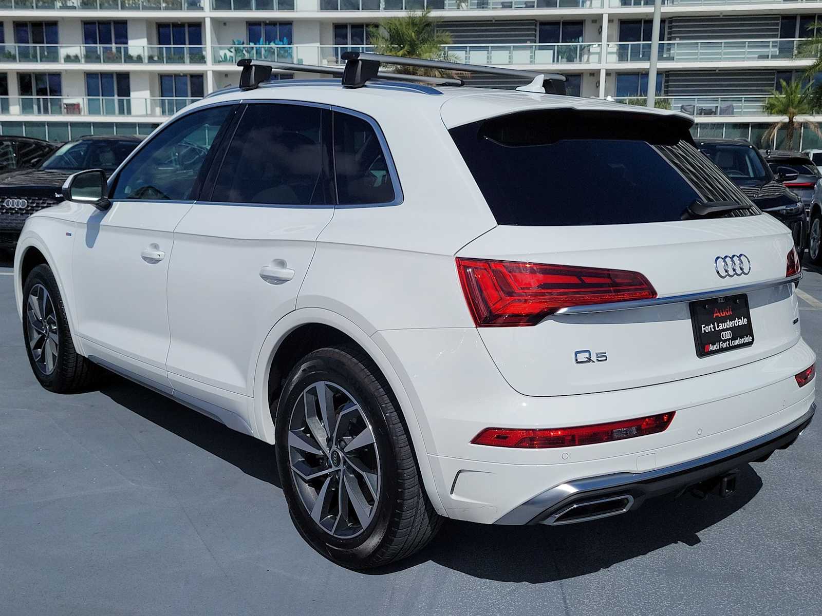 Thumbnail: 2023 Audi Q5 - 4