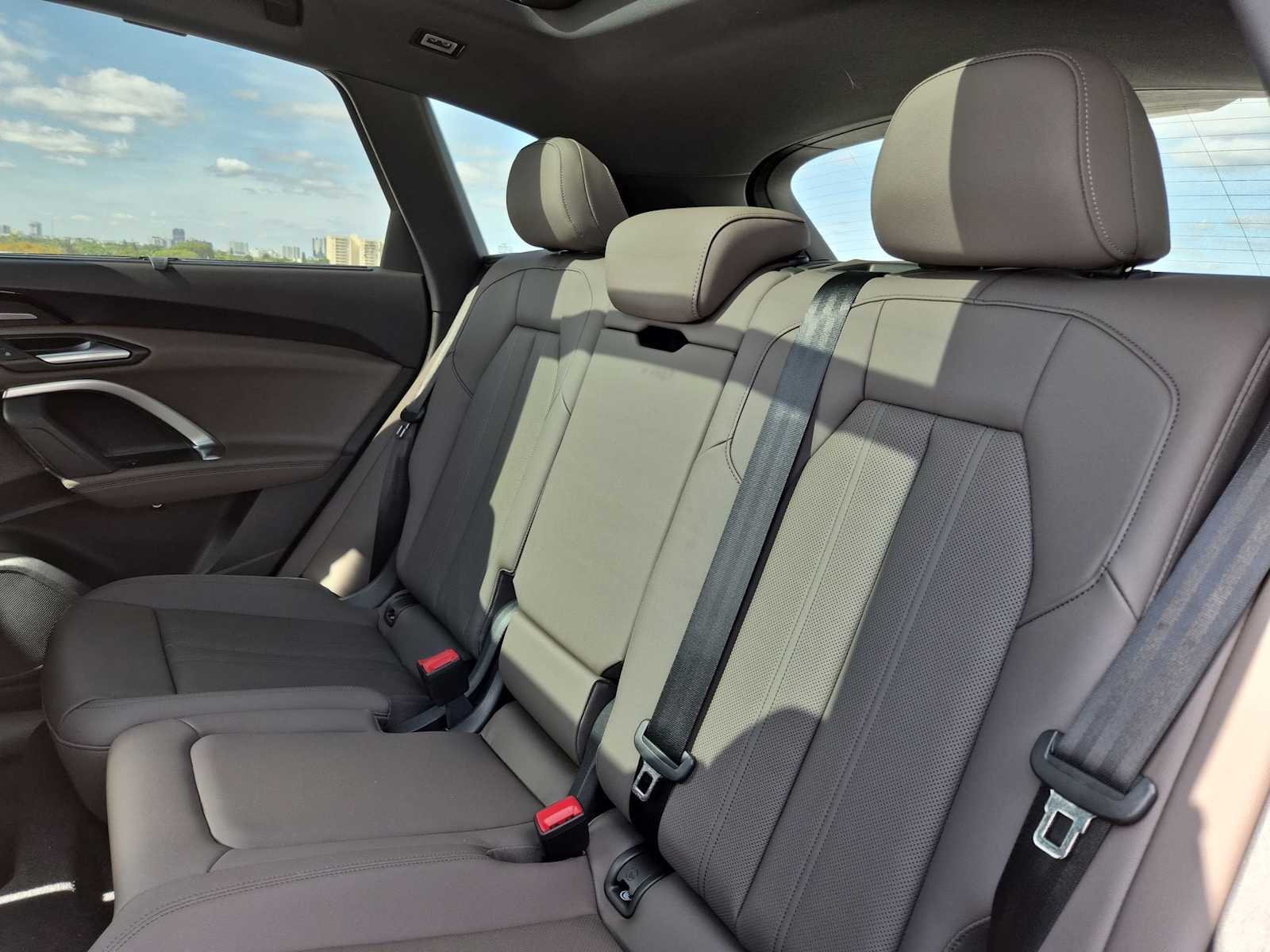 Thumbnail: 2025 Audi Q5 - 19