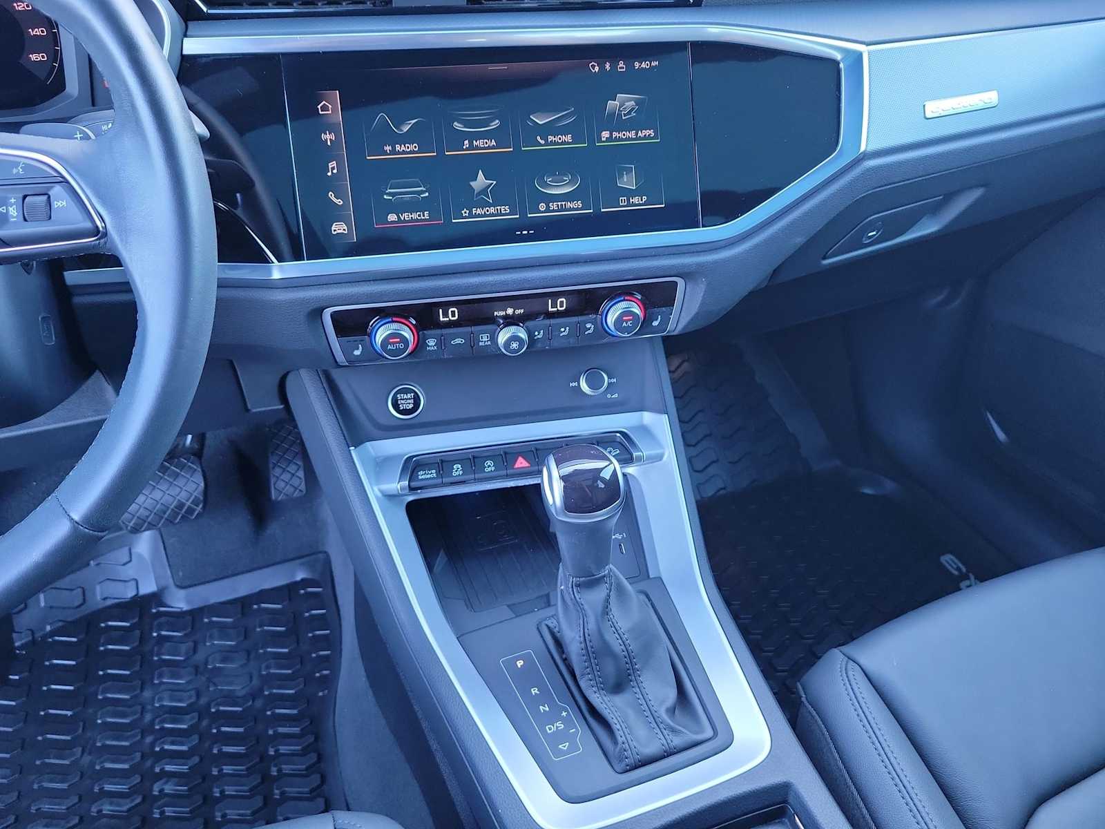 Thumbnail: 2023 Audi Q3 - 23