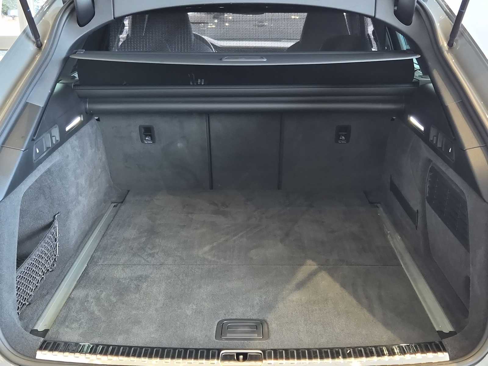 Thumbnail: 2021 Audi RS 6 - 27