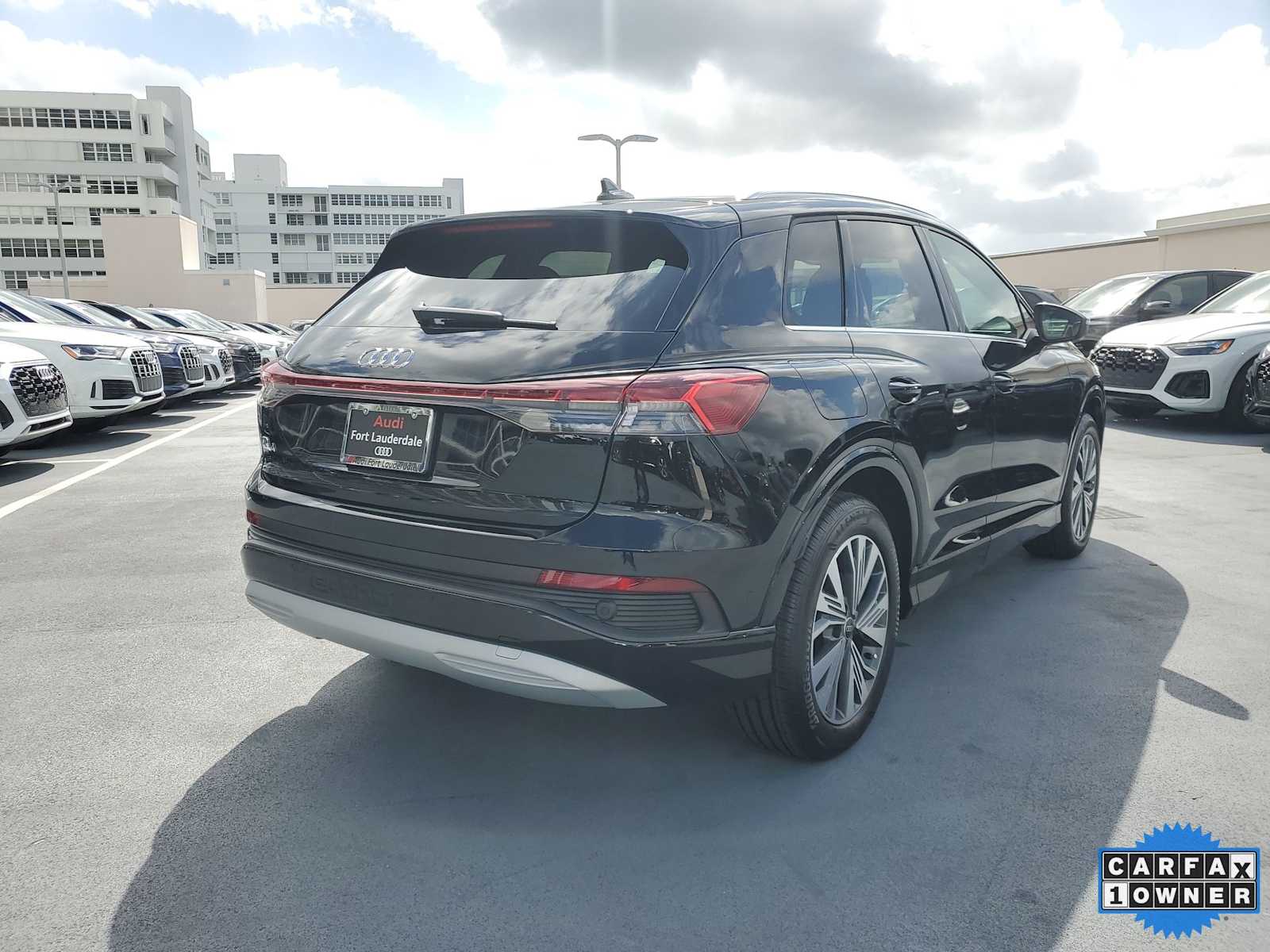 Thumbnail: 2025 Audi Q4 e-tron - 6